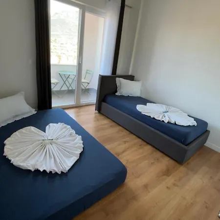 Apartment Women Only *